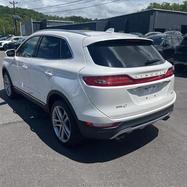 White Platinum Tri-Coat 2019 Lincoln MKC Reserve