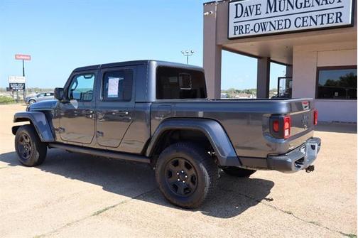 2023 Jeep Gladiator Sport