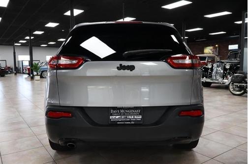 2017 Jeep Cherokee Sport