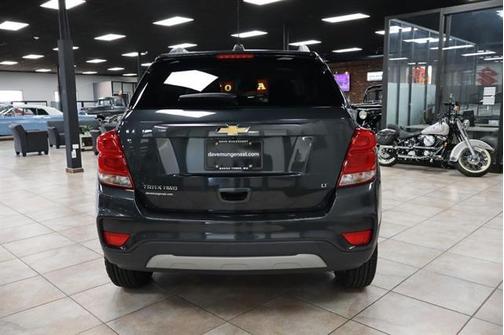 Nightfall Gray Metallic 2018 Chevrolet Trax LT