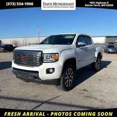 Summit White 2019 GMC Canyon Denali