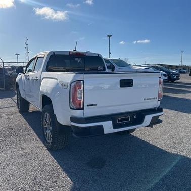 Summit White 2019 GMC Canyon Denali