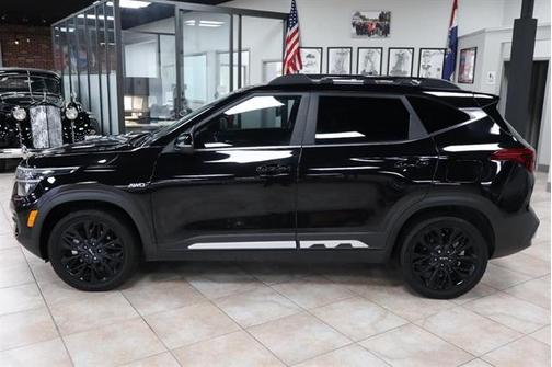 2022 Kia Seltos Nightfall