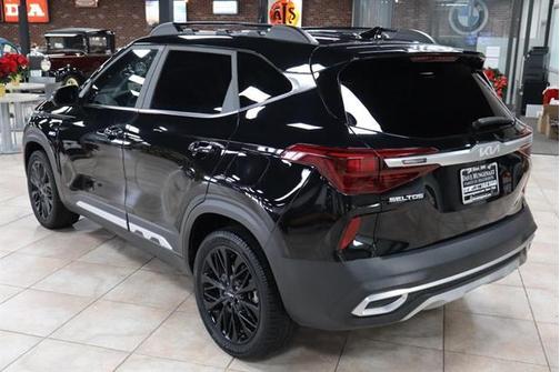 2022 Kia Seltos Nightfall