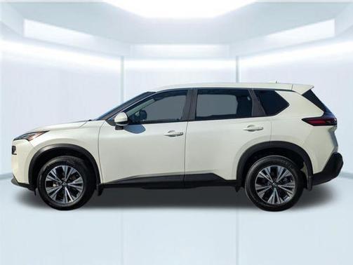 White 2023 Nissan Rogue SV