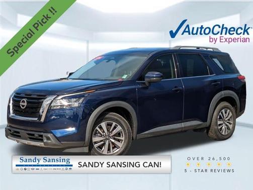 2023 Nissan Pathfinder SL