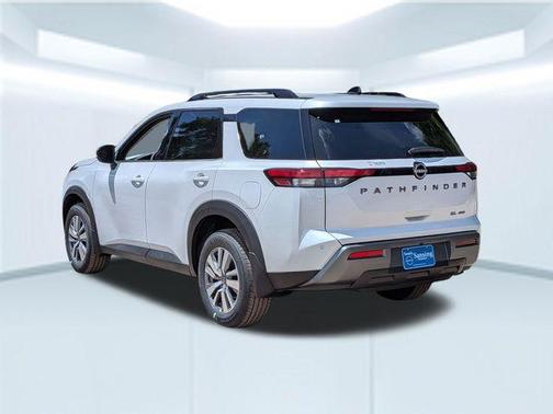 Everest White P 2026 Nissan Pathfinder SL