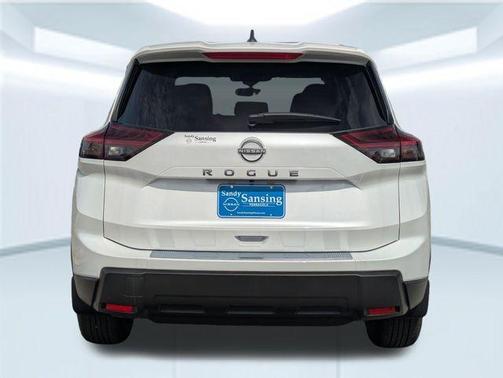 Everest White P 2026 Nissan Rogue SV