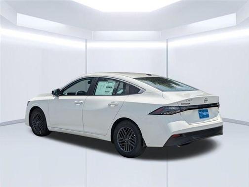 Cloud White 2026 Nissan Sentra SV