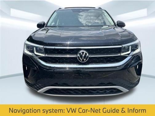 Deep Black Pearl Effect 2022 Volkswagen Taos 1.5T SEL