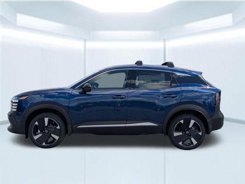 Deep Blue Pearl 2026 Nissan Kicks SR