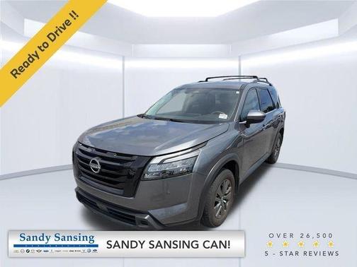 Gun Metallic 2024 Nissan Pathfinder SV