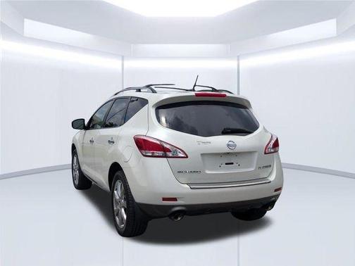 Pearl White 2013 Nissan Murano LE