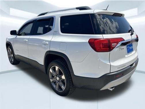 White Frost Tri-Coat 2019 GMC Acadia SLT-2