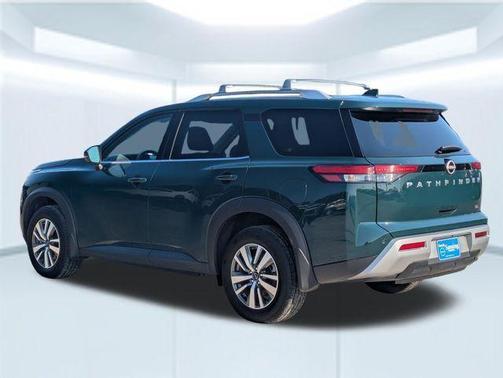 Obsidian Green 2025 Nissan Pathfinder SL
