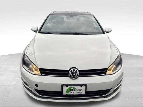 2016 Volkswagen Golf TSI SE 4-Door