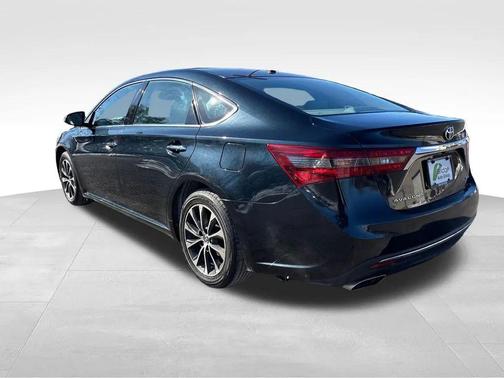 2016 Toyota Avalon XLE Plus