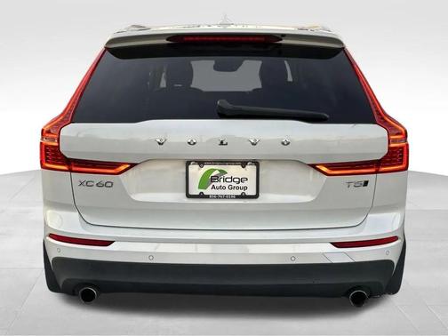 2019 Volvo XC60 T5 Momentum