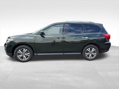 2019 Nissan Pathfinder SV