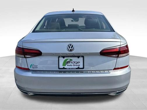 2021 Volkswagen Passat 2.0T SE