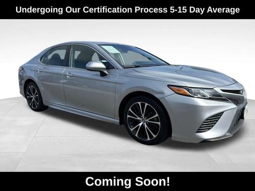 2020 Toyota Camry SE