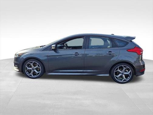 2016 Ford Focus ST 