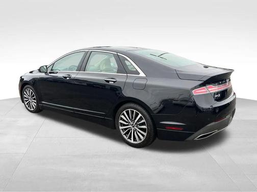 2017 Lincoln MKZ Base