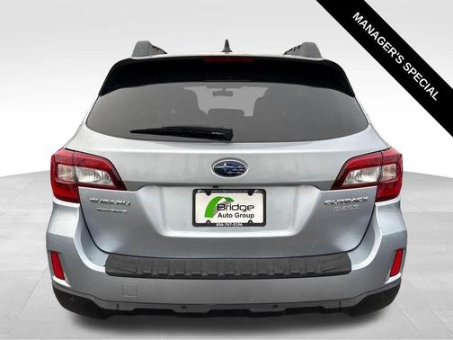 Ice Silver Metallic 2017 Subaru Outback 2.5i Limited