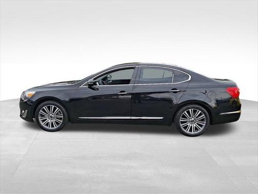2016 Kia Cadenza Base