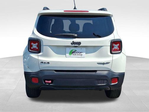 2017 Jeep Renegade Trailhawk