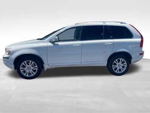 Ice White 2014 Volvo XC90 3.2