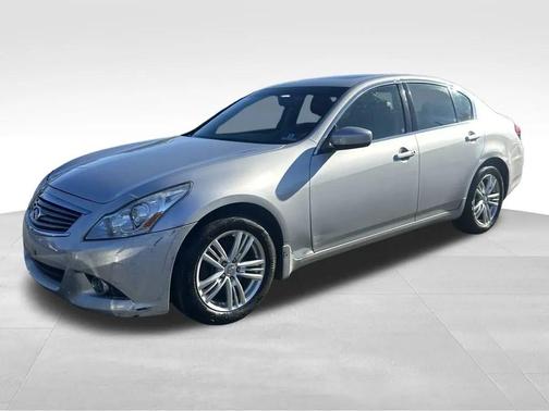 2013 INFINITI G37x Base