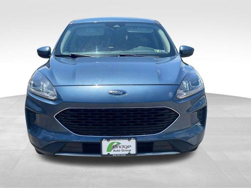 Blue Metallic 2020 Ford Escape SE