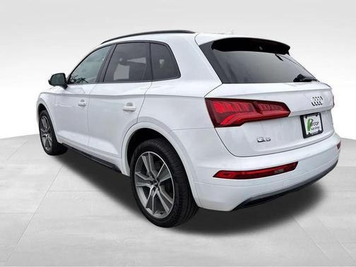 2020 Audi Q5 45 Premium Plus