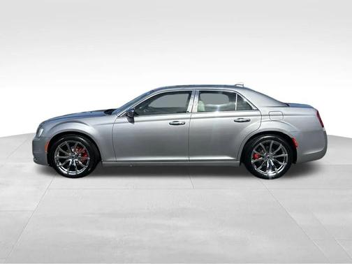 2016 Chrysler 300 S