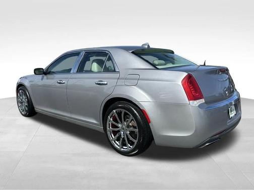 2016 Chrysler 300 S