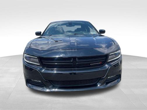 Pitch Black Clearcoat 2016 Dodge Charger SXT