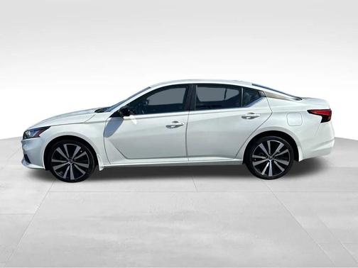 2020 Nissan Altima SR Intelligent AWD