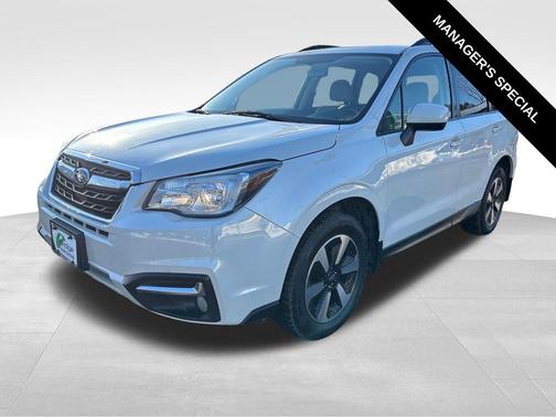 Crystal White Pearl 2017 Subaru Forester 2.5i Premium