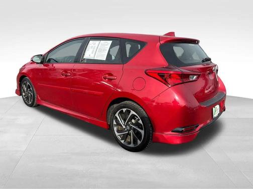2016 Scion iM Base