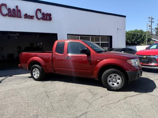 Brilliant Silver 2018 Nissan Frontier S