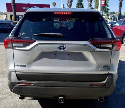 Silver Sky Metallic 2022 Toyota RAV4 Hybrid XLE