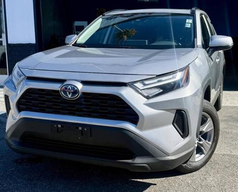 Silver Sky Metallic 2022 Toyota RAV4 Hybrid XLE