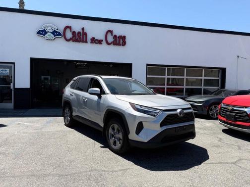 Silver Sky Metallic 2022 Toyota RAV4 Hybrid XLE