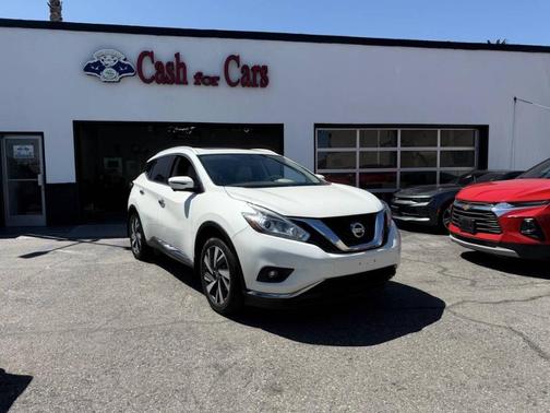 White 2018 Nissan Murano Platinum