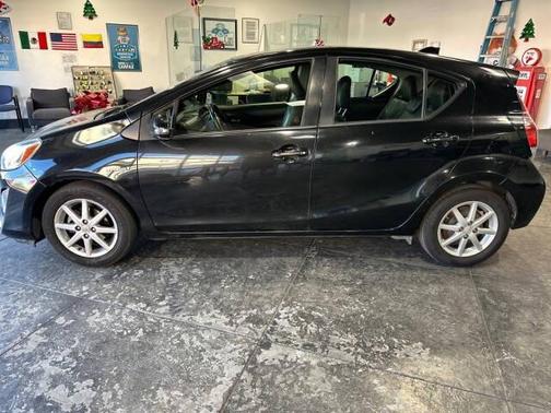 2016 Toyota Prius c Four