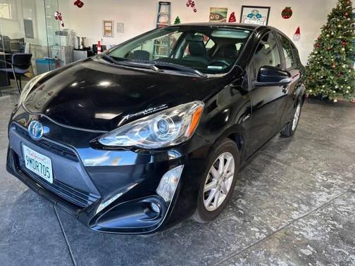 2016 Toyota Prius c Four