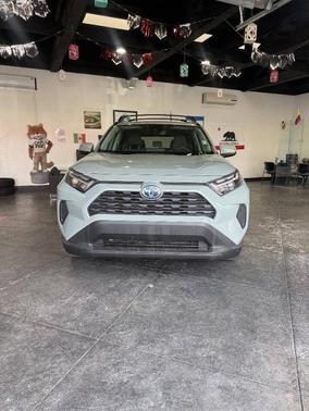 2023 Toyota RAV4 Hybrid XLE