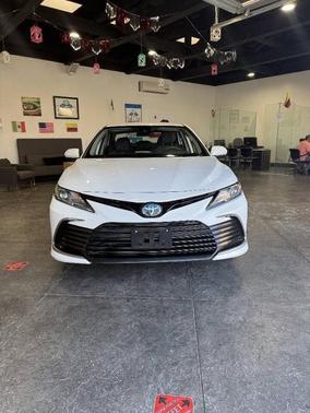 2021 Toyota Camry Hybrid LE