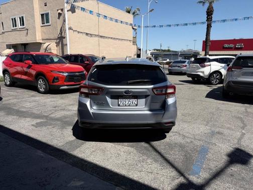 Ice Silver Metallic 2019 Subaru Impreza 2.0i Premium